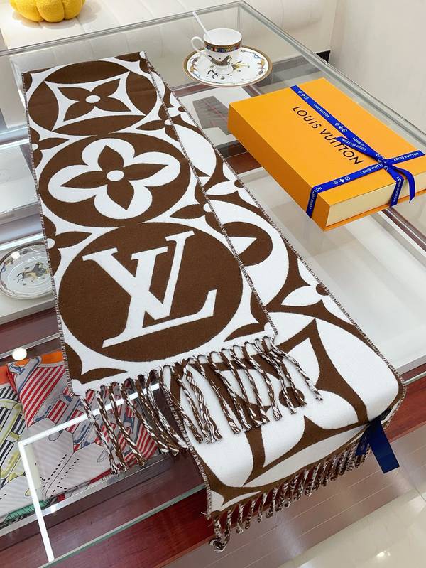 Louis Vuitton Scarf LVC00466